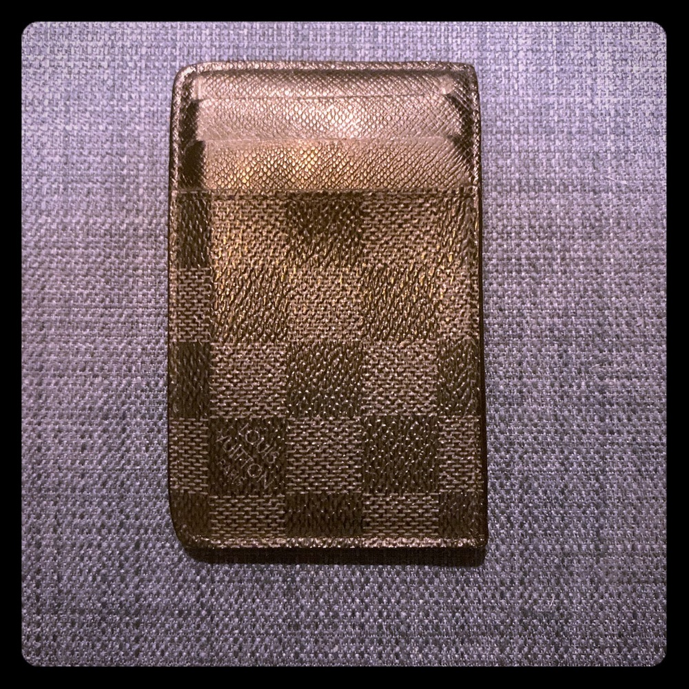 LV card holder